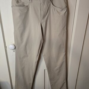 Lululemon Athletica Men's Khaki Chinos